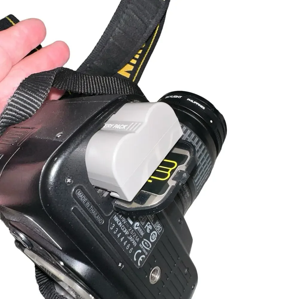 Nikon D80 DSLR Camera Bundle 2 Lenses‎ Charger Manual